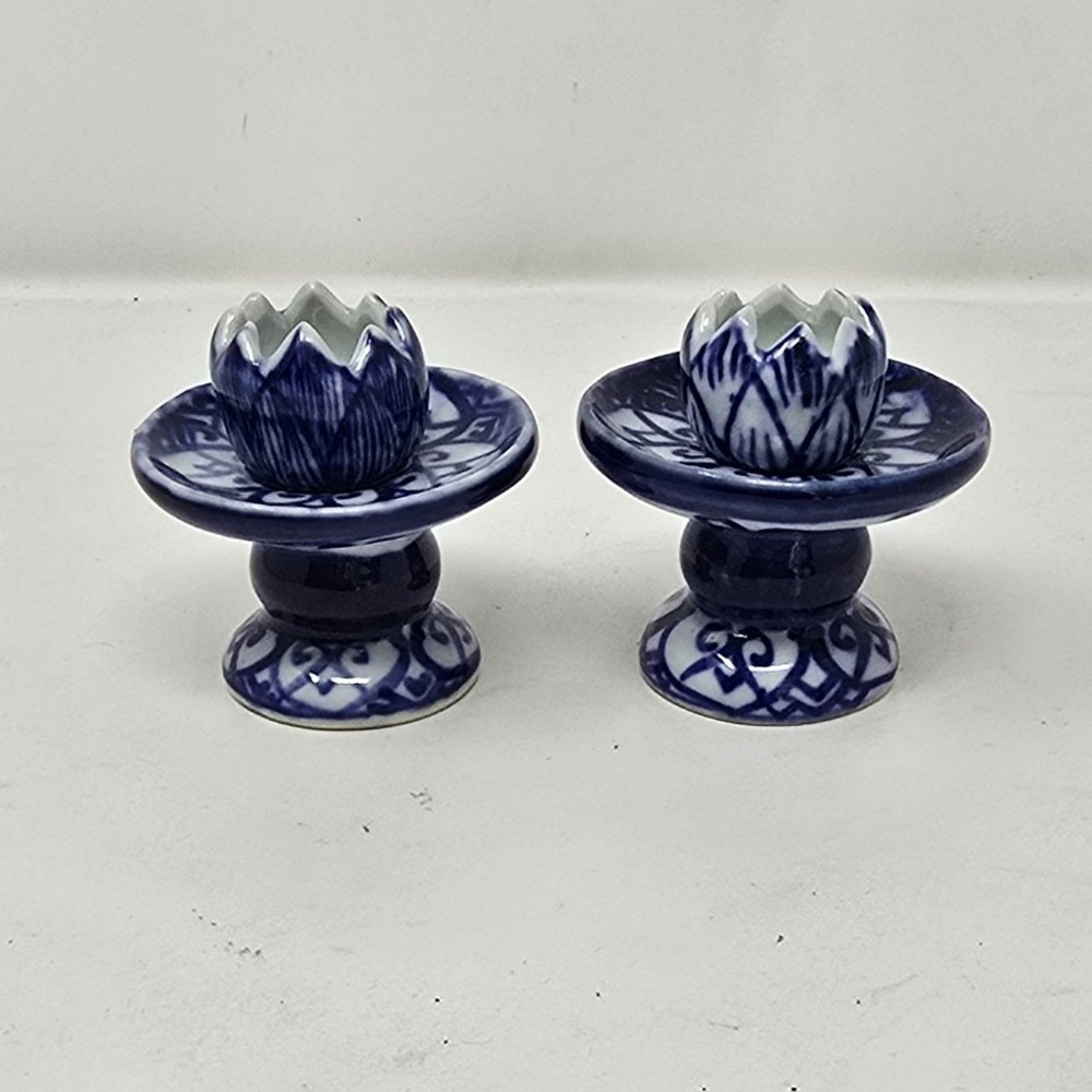 Antique Chinese flow blue scalloped candlesticks Chinoiserie Chic Old World‎